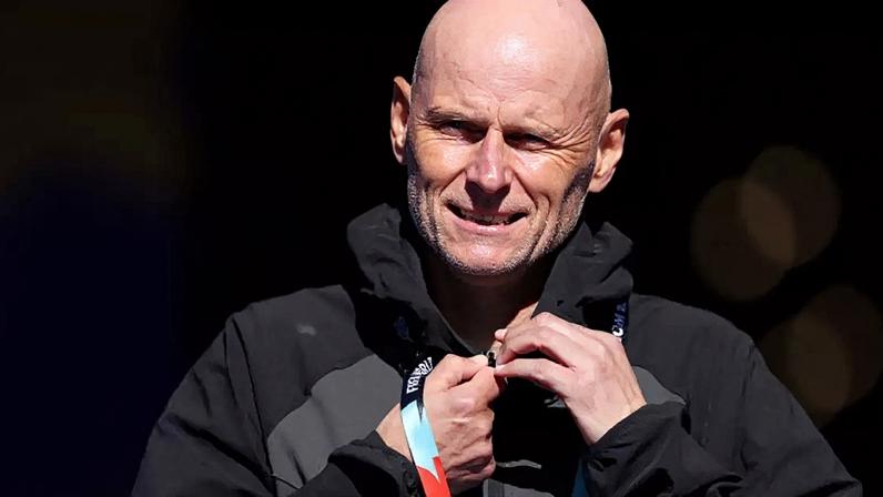 Técnico Stale Solbakken em ação pela Noruega –