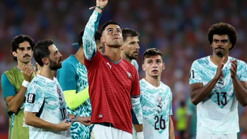 Cristiano Ronaldo com Modric, da Croácia, pela Copa do Mundo –