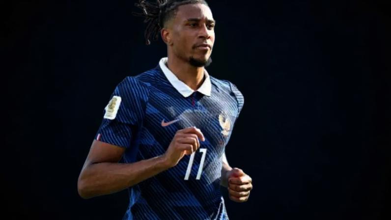 Olise quase marcou um gol de placa na vitória da França sobre a Suécia –