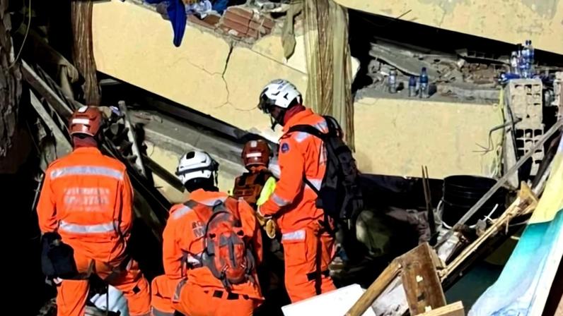 Busca por sobreviventes na Venezuela continuam e desafiam bombeiros e voluntários na busca por sobreviventes - (crédito: CBMMG/Divulgação)