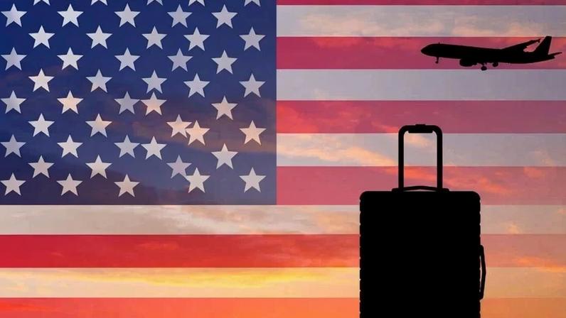 Abdi Nor Iftin foi para os Estados Unidos por meio do programa de vistos por diversidade