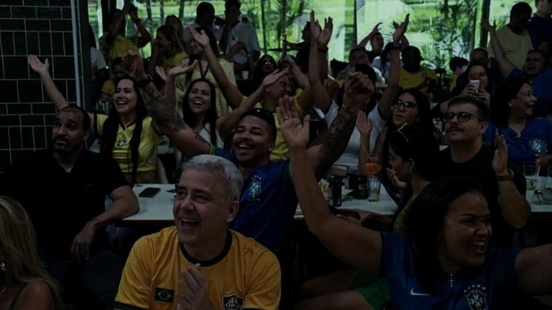 Dados do Índice Cielo do Varejo Ampliado mostram que bares, discotecas e casas noturnas registraram crescimento de 86,1% no faturamento durante a vitória sobre o Japão - (crédito: Marcelo Ferreira/CB/D.A Press)