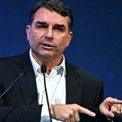 Viagem de Flávio aos EUA é vista como tentativa de evitar tarifaço