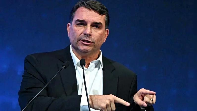 Elias Rosa diz que governo também trabalha para postergar entrada em vigor do tarifaço - (crédito: Tomaz Silva/Agência Brasil)