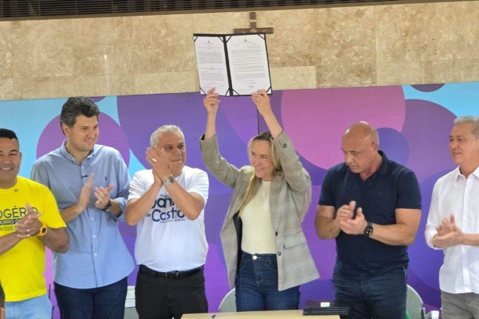 Celina Leão: "Lembro da primeira reunião que tivemos e disse para vocês que não precisavam se preocupar. Hoje, aquilo que vocês sonharam e batalharam aconteceu. Estou muito feliz por entregar essa administração para a população"