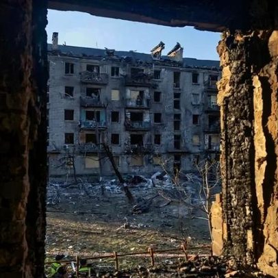 Ataques noturnos deixam quatro mortos na Ucrânia e dois na Rússia