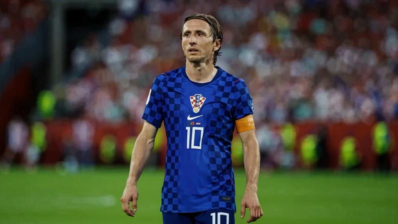 O meio-campista da Croácia, Luka Modric (camisa 10), reage durante a partida da fase de 32 da Copa do Mundo de 2026 entre Portugal e Croácia, no Toronto Stadium, em Toronto, em 2 de julho de 2026 - (crédito: KAMIL KRZACZYNSKI / AFP)