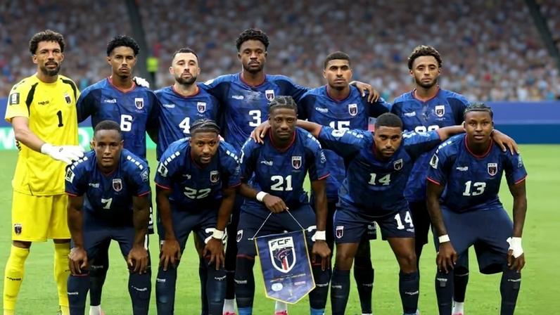 Os jogadores voltaram ao seu país com uma homenagem gigante do povo - (crédito: AFP)
