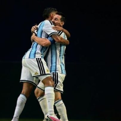Argentina vence Cabo Verde e avança na Copa