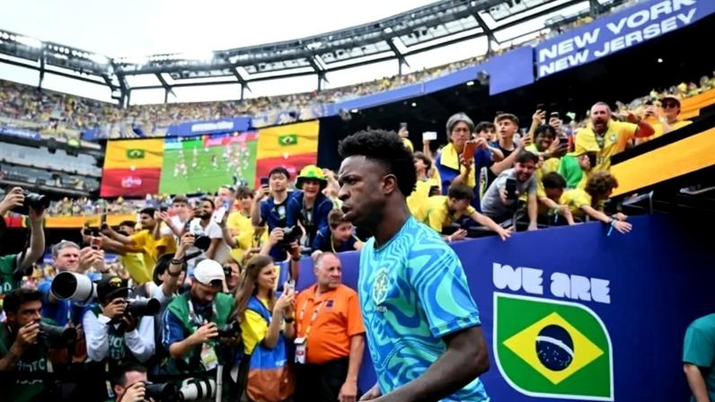 Vini Jr. estará em jogo deste domingo (5/7) contra Noruega - (crédito: ANGELA WEISS / AFP)