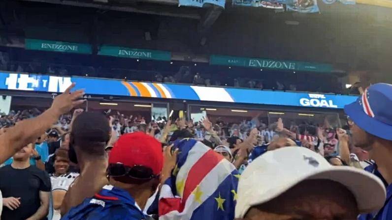 Outros vídeos que circulam nas redes sociais mostram a torcida argentina provocando torcedores brasileiros - (crédito: Reprodução/Instagram)