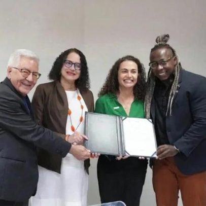 Petrobras abre 1.500 bolsas de iniciação científica para jovens negras