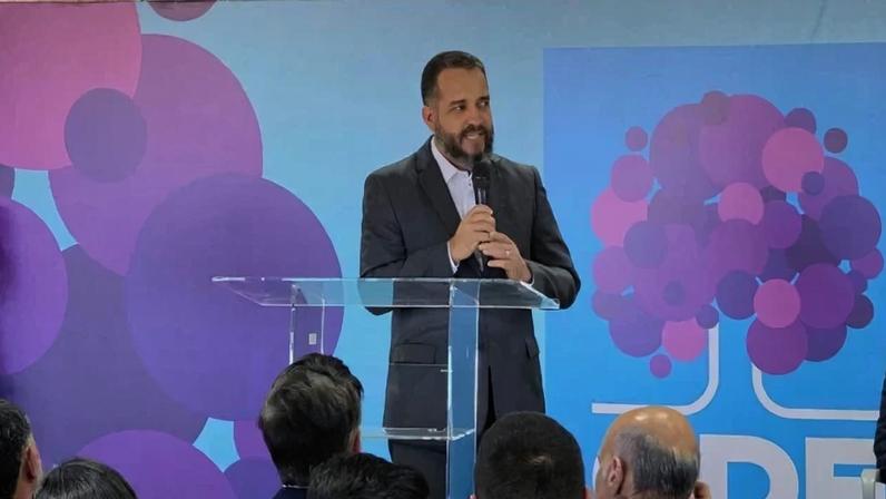 O presidente do Metrô-DF, Handerson Cabral, afirmou que a assinatura representa a conclusão de um trabalho iniciado há cerca de 2 anos - (crédito: Carlos Silva/CB/D.A.Press)