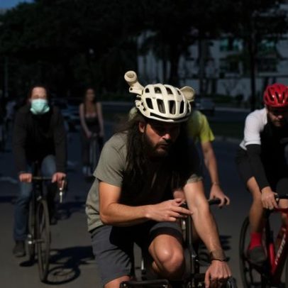 Ciclistas pedalam por mais segurança no trânsito do Distrito Federal