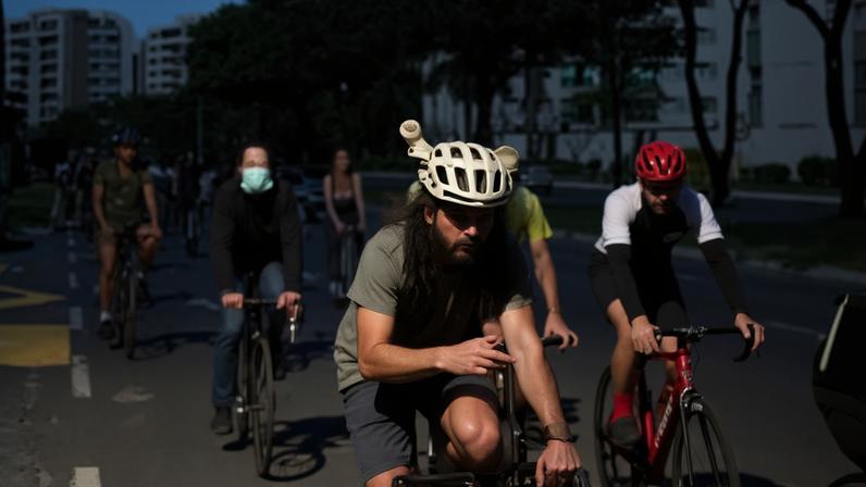 Ato ocorreu neste sábado - (crédito: bicicletada.df/Reprodução)