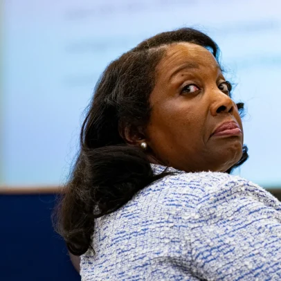 Trump pode demitir Lisa Cook após vitória na Suprema Corte?