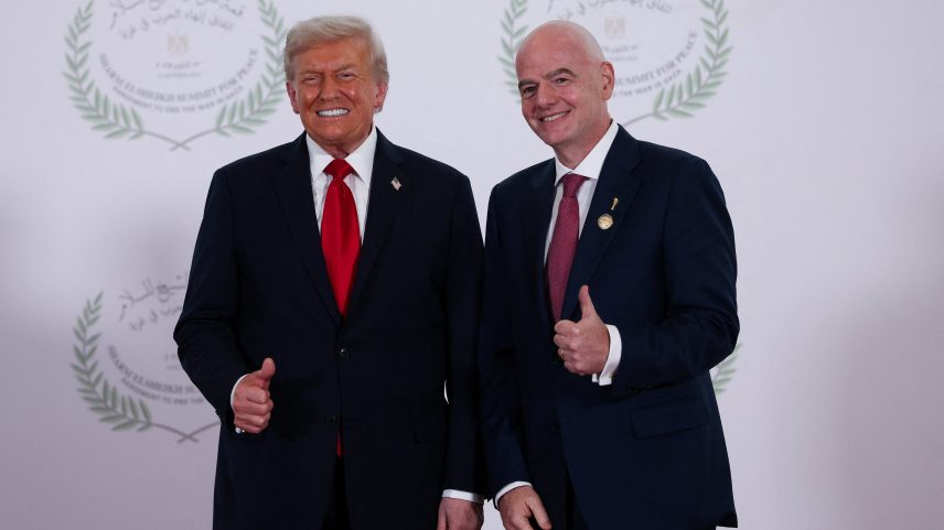 Donald Trump agradeceu a Fifa por reverter cartão vermelho dado a atacante americano