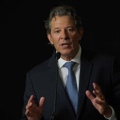 Protesto do MBL interrompe palestra de Haddad na Unicamp e resulta em briga