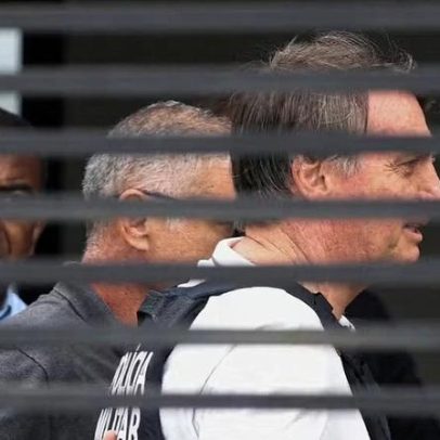 Defesa de Bolsonaro afirma que apreensão de arma não é falta grave e prisão domiciliar continua