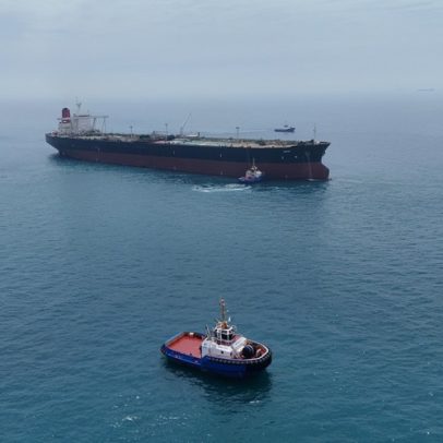 Petróleo tem maior alta desde maio e Brent fecha a US$ 107