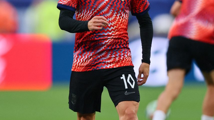 Odegaard, capitão da Noruega, sequer era nascido quando seu país venceu o Brasil na Copa do Mundo de 1998, na França — Foto: Reuters/Caean Couto