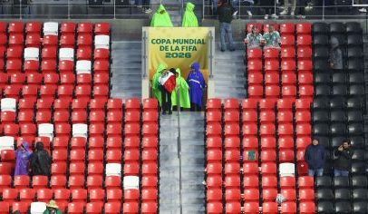Tempestade atrasa México x Inglaterra em jogo das oitavas da Copa