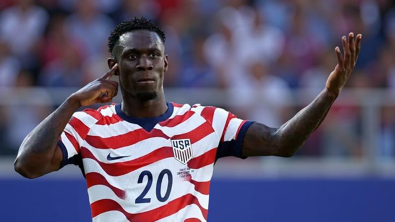 Folarin Balogun durante jogo da Copa do Mundo nos EUA — Foto: Phil Noble/Reuters