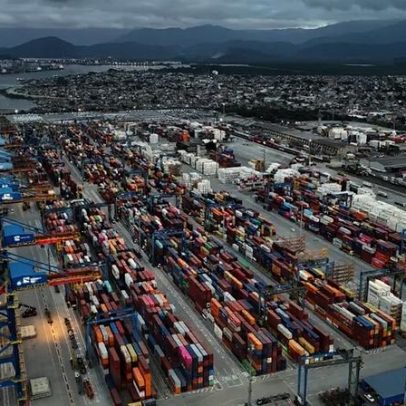 Brasil pode registrar superávit comercial de US$ 90 bi em 2026, diz MDIC
