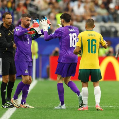 Técnico australiano explica substituição de goleiro para pênaltis contra o Egito