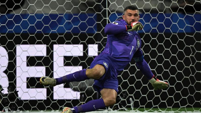 Mathew Ryan, goleiro da Austrália — Foto: Reuters/Jerome Miron