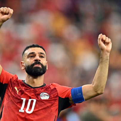 Salah chora com classificação do Egito na Copa e comenta cavadinha no pênalti