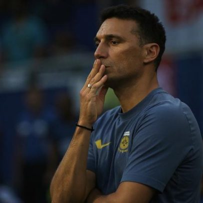 Técnico da Argentina celebra classificação à Copa do Mundo