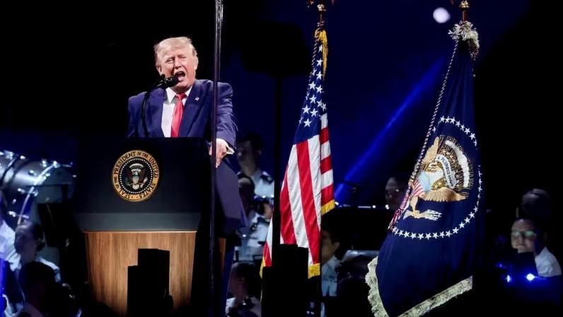 Presidente dos Estados Unidos, Donald Trump, discursa em evento de 250 anos de independência dos EUA, em Washington D.C., em 5 de julho de 2026. — Foto: REUTERS/Jonathan Ernst
