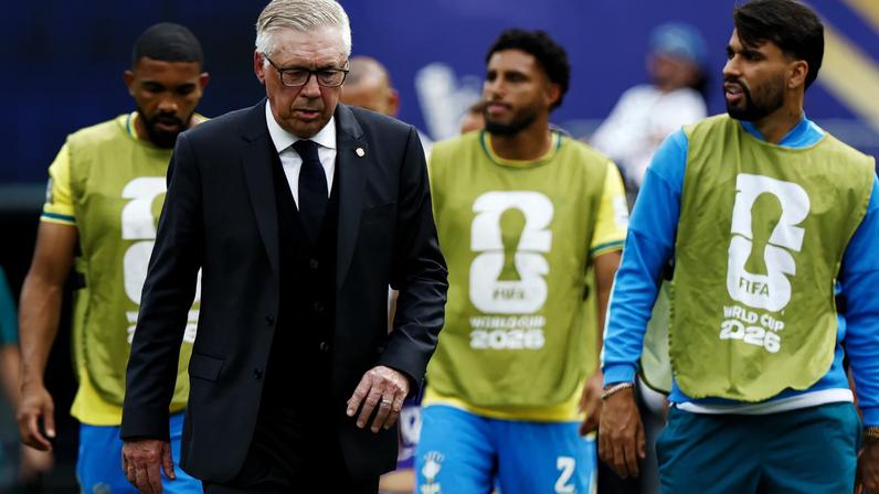 Brazil coach Carlo Ancelotti at half time
