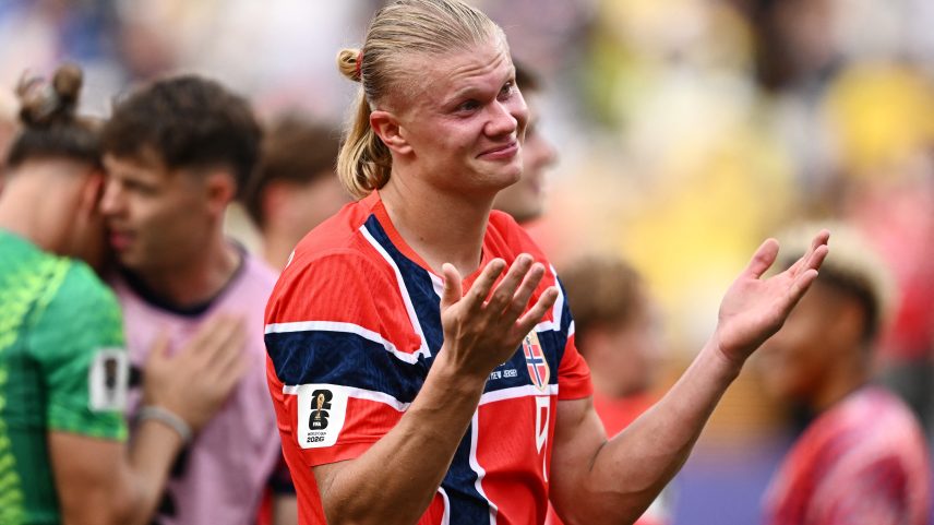 Erling Haaland comemora após Brasil x Noruega — Foto: REUTERS/Dylan Martinez