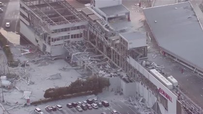Explosão danifica shopping Aeon em Kumamoto após terremoto de magnitude 7,1