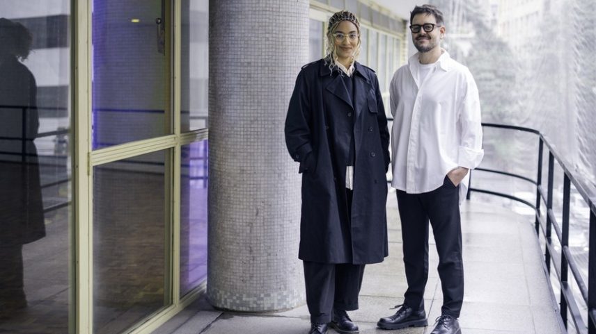 Gabriela de Matos e Pedro Rossi foram anunciados como curadores-chefes da 15ª Bienal Internacional de Arquitetura de São Paulo, que acontecerá em 2027 — Foto: João Bertholini/IABsp/Divulgação