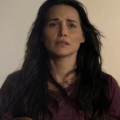 Adriana caça seu primeiro alvo após jurar vingança