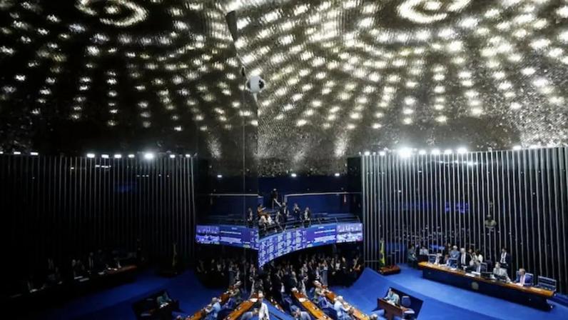 O projeto tramitou em caráter terminativo no Senado e deve passar à análise pela Câmara dos Deputados
