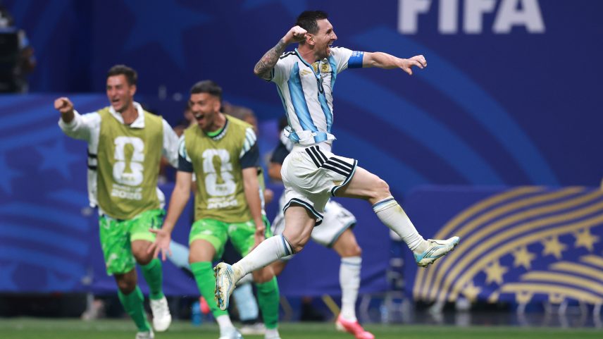 Argentina faz três gols em 15 minutos e consegue virada histórica contra o Egito