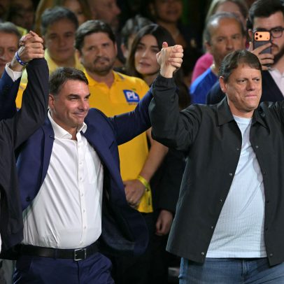 Com Milei, Tarcísio e Bolsonaro em IA, PL confirma Flávio para presidência