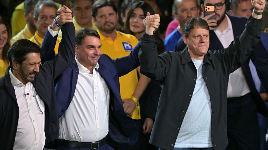 Com Milei, Tarcísio e Bolsonaro em IA, PL confirma Flávio para presidência