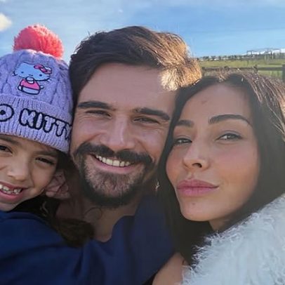Nicolas Prattes mostra o bebê; Sabrina revela opções de nomes