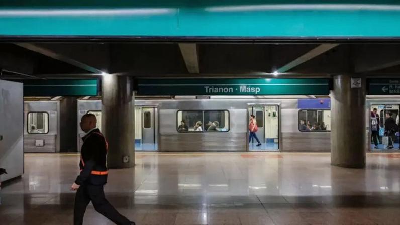 Linha 2-Verde enfrentou lotação e lentidão de trens na tarde desta quinta-feira, 2.