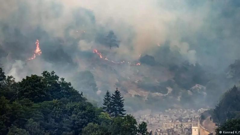 Incêndios vêm atingindo florestas e zonas residências na França, bem como em Portugal e Espanha