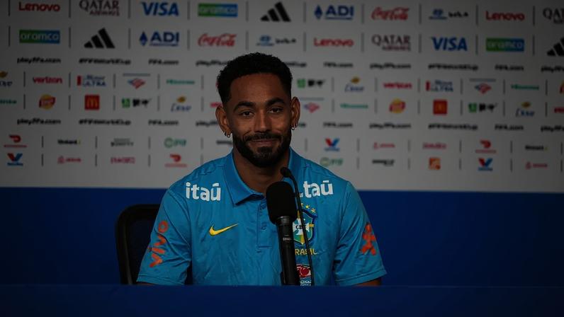 Matheus Cunha em entrevista coletiva pela Seleção Brasileira