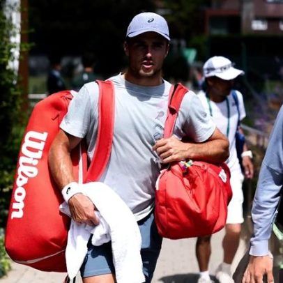 Arthur Fery ignora hype das redes sociais ao abrir caminho no Wimbledon