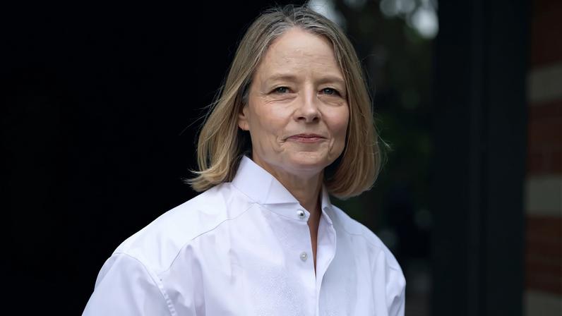 Jodie Foster diz que 'F1', com Brad Pitt, parece ter sido feito por IA 'Não foi' (Gilbert CarrasquilloGC Images)