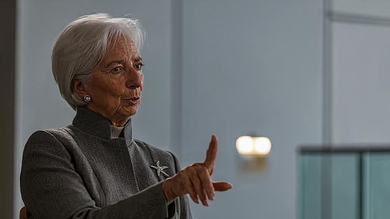 Lagarde, do BCE, não descarta deixar cargo mais cedo para entrar na disputa política na França