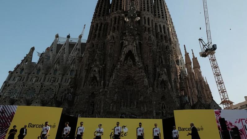 Tadej Pogacar’s UAE-Team Emirates during the official pre-race presentation outside the Sagrada Familia.